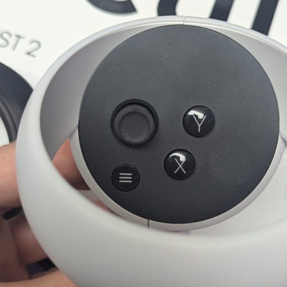 Meta Oculus Quest 2 64GB Advanced All-In-One VR Headset - Picture 12 of 16